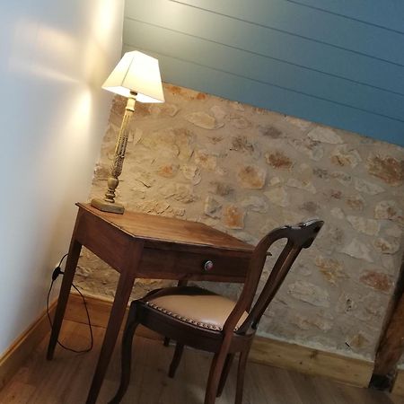 Bed and Breakfast Le Puits De Garival Tour-de-Faure Esterno foto